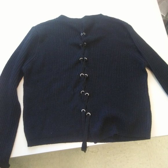 Sweater - Picture 3 of 6